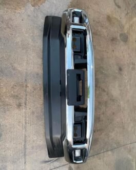 17-2019 Ford F-250 / F-350 Front Bumper Assembly Chrome Oem
