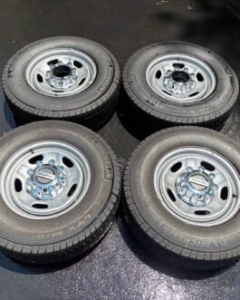 17” Ford F-250 / F-350 OEM Wheels & Michelin Tires