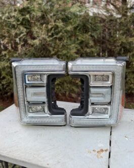 2017 Superduty F-250, F-350 Headlights (left and right) Full LED OEM set.